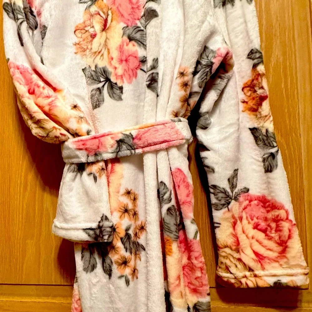Flora Robe - Picture 3 of 6